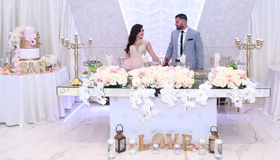 De Luxe Banquet Hall - Event Venue for Weddings